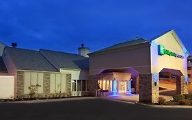 Holiday Inn Express & Suites Pittsburgh Airport
