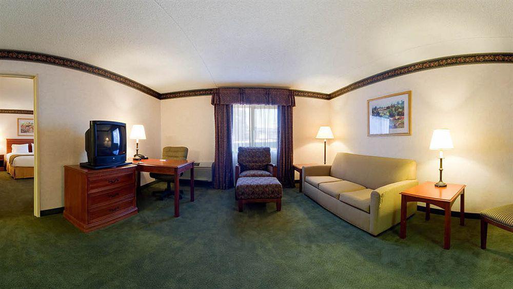 Holiday Inn Express Hotel & Suites Pittsburgh Airport By Ihg Robinson Township  Room photo