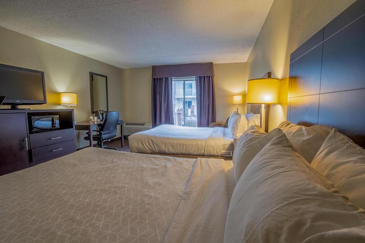 Holiday Inn Express Hotel & Suites Pittsburgh Airport By Ihg Robinson Township  Exterior photo