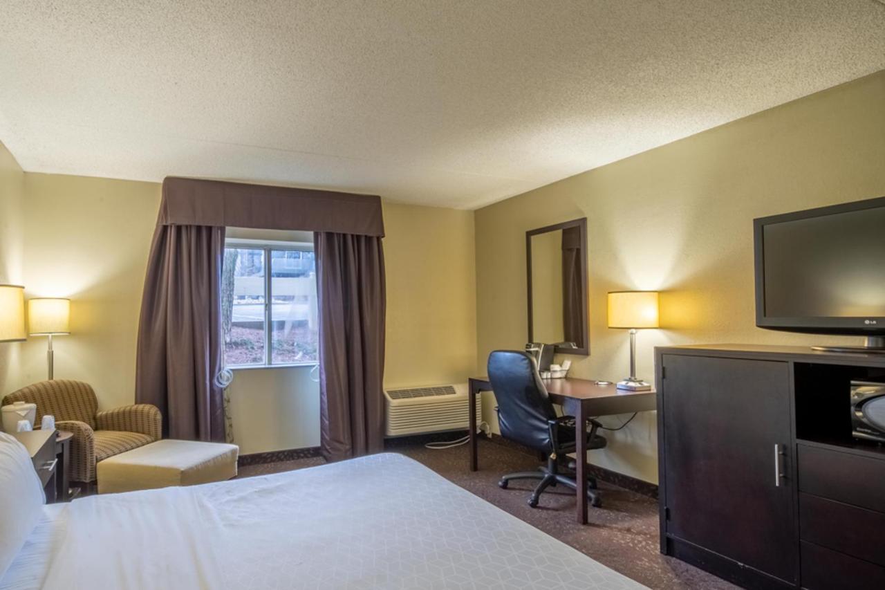 Holiday Inn Express Hotel & Suites Pittsburgh Airport By Ihg Robinson Township  Exterior photo