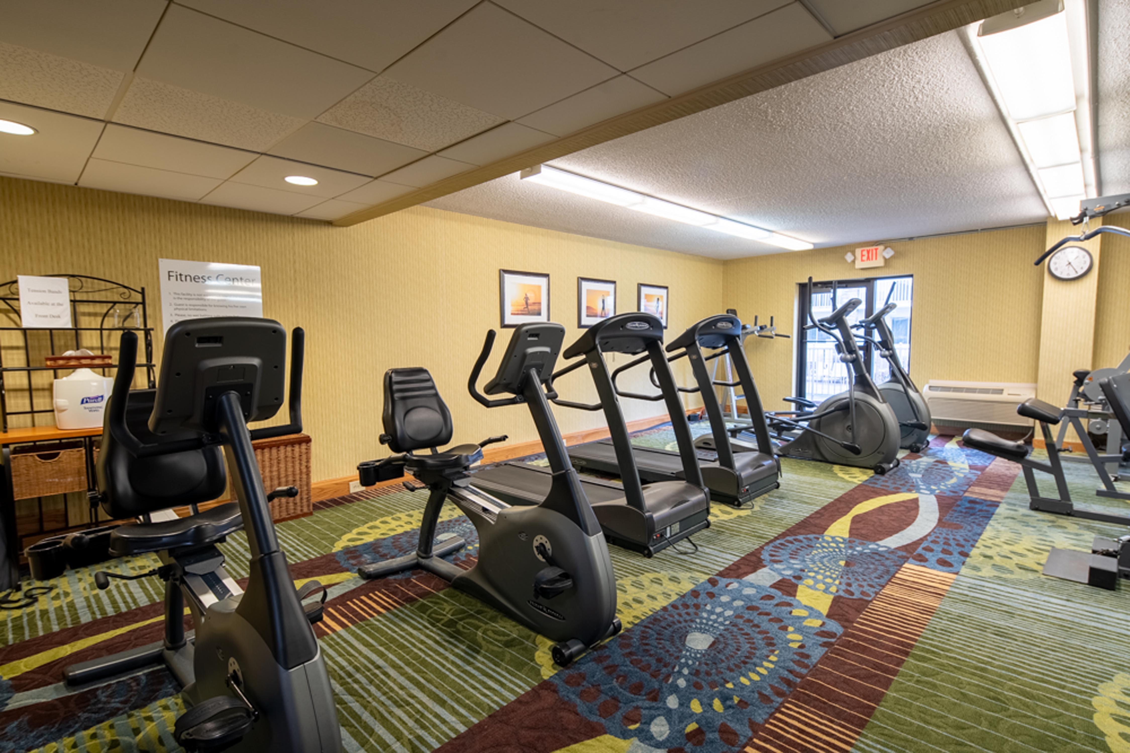 Holiday Inn Express Hotel & Suites Pittsburgh Airport By Ihg Robinson Township  Exterior photo