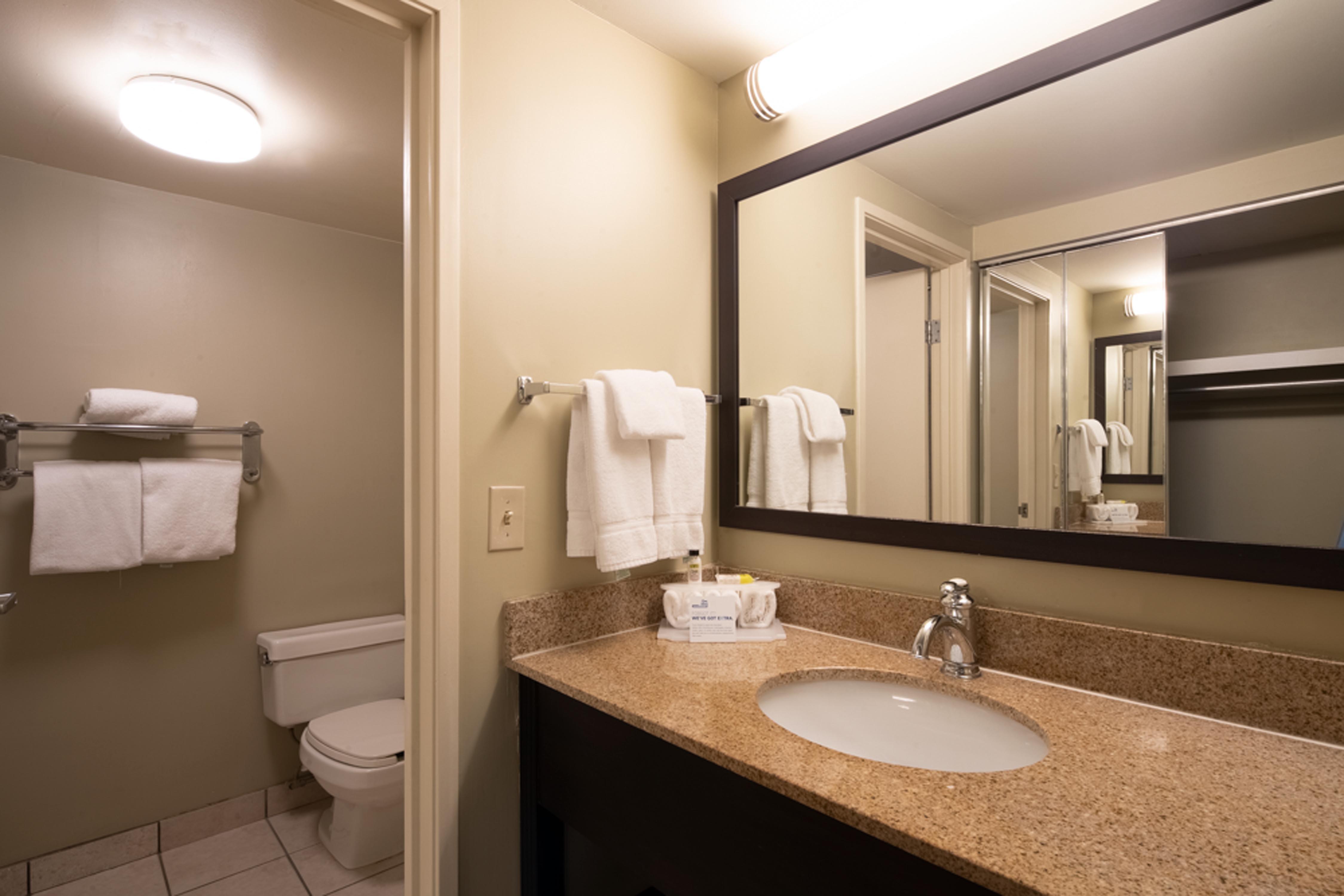 Holiday Inn Express Hotel & Suites Pittsburgh Airport By Ihg Robinson Township  Exterior photo