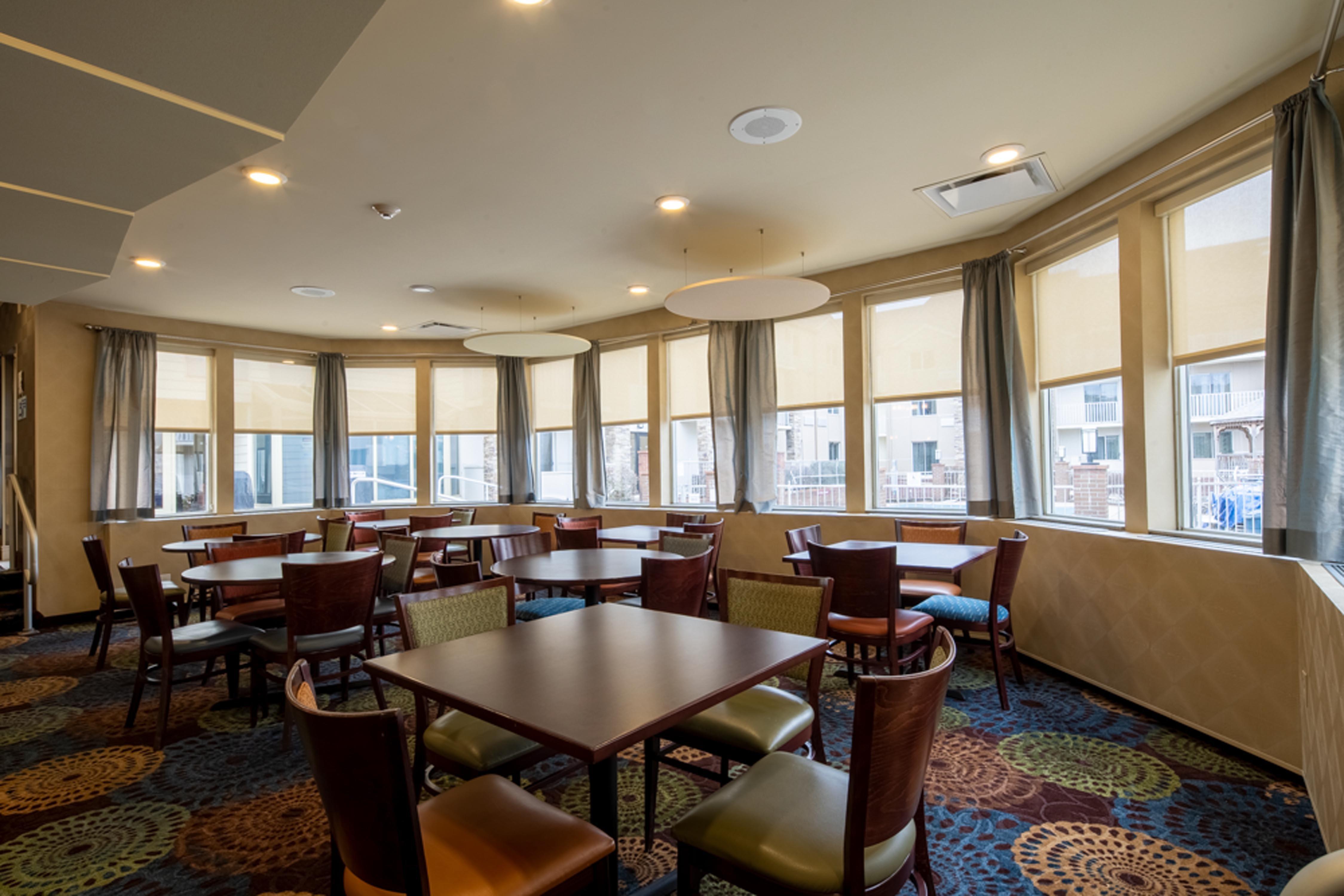 Holiday Inn Express Hotel & Suites Pittsburgh Airport By Ihg Robinson Township  Exterior photo
